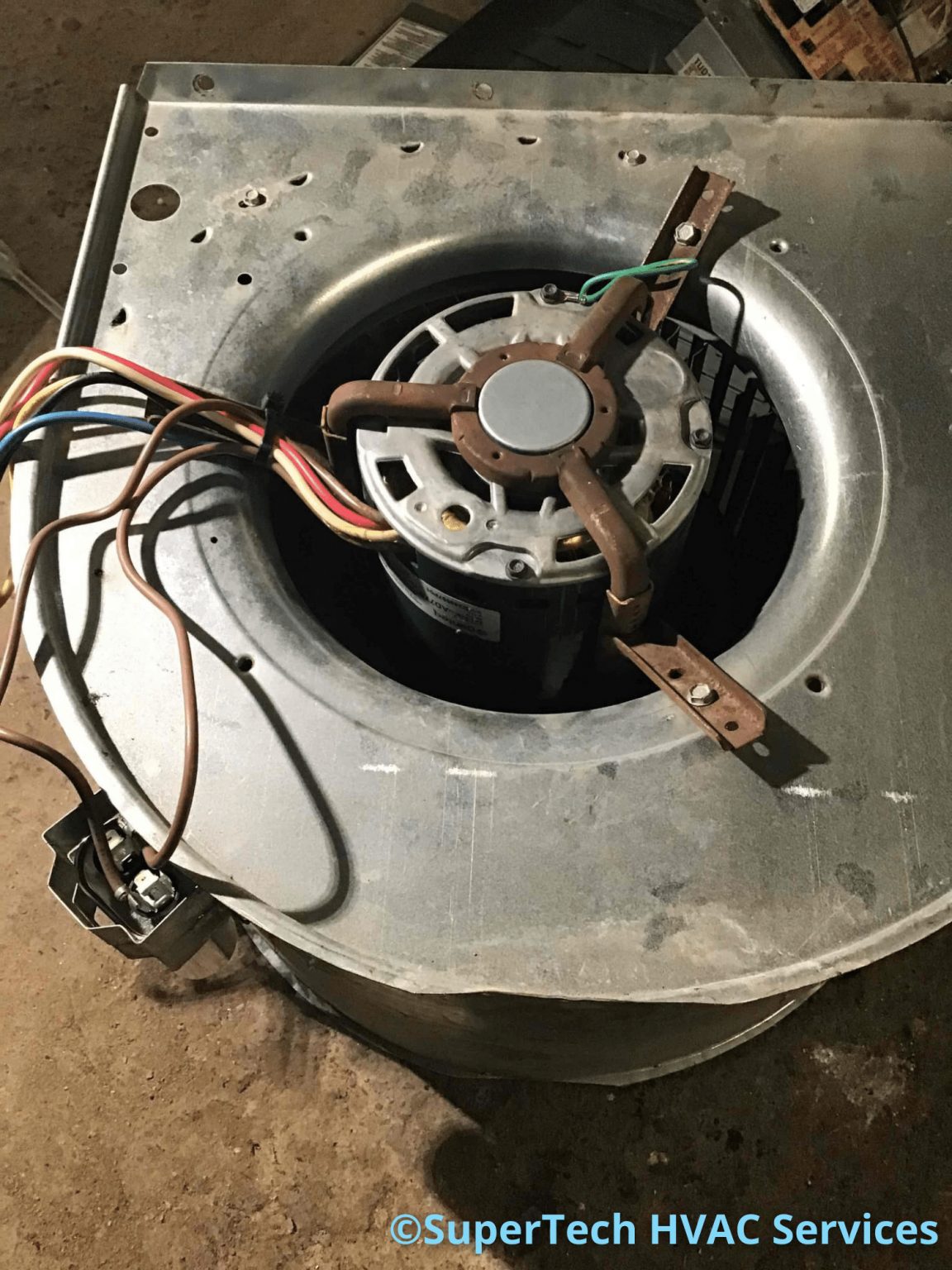 Why is My AC Not Turning On? How to Fix? [With Pictures]